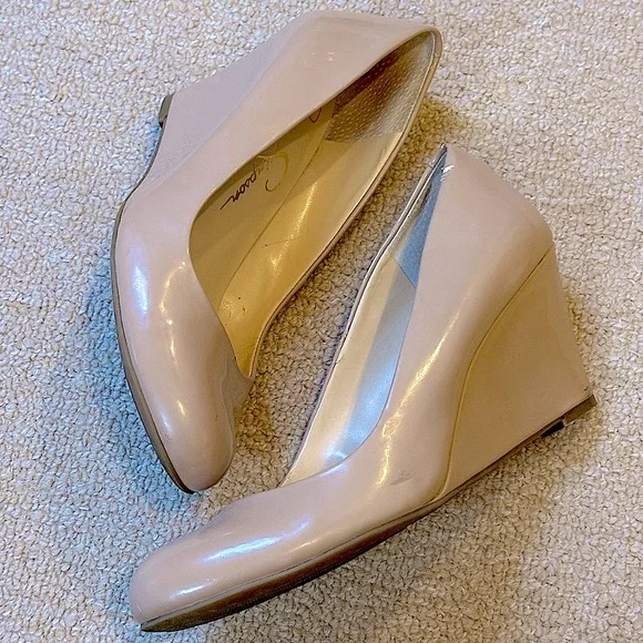 Jessica Simpson Tan Nude Wedge Heels - size 8 - Classic Style READ DESCRIPTION - Picture 4 of 13